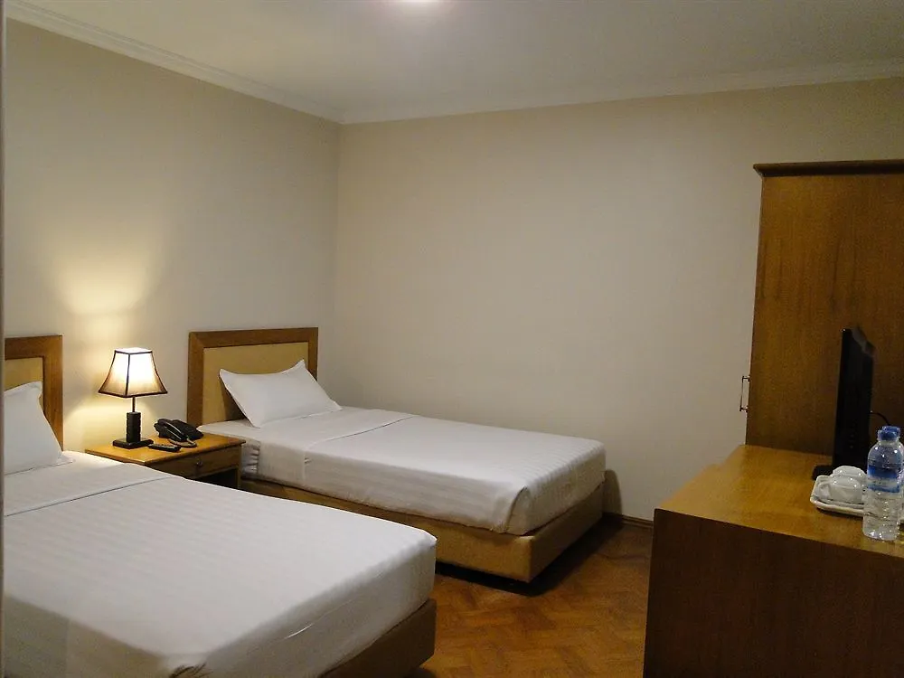 Hotel V.A.N Rangun